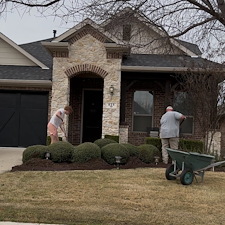 Professional-Mulch-Application-in-Aubrey-TX 0