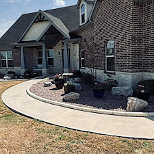 Top-Quality-Flowerbed-Spring-Cleanup-Crape-Myrtle-Trimming-in-Sanger-TX-Refreshing-Your-Landscape-for-Spring 4